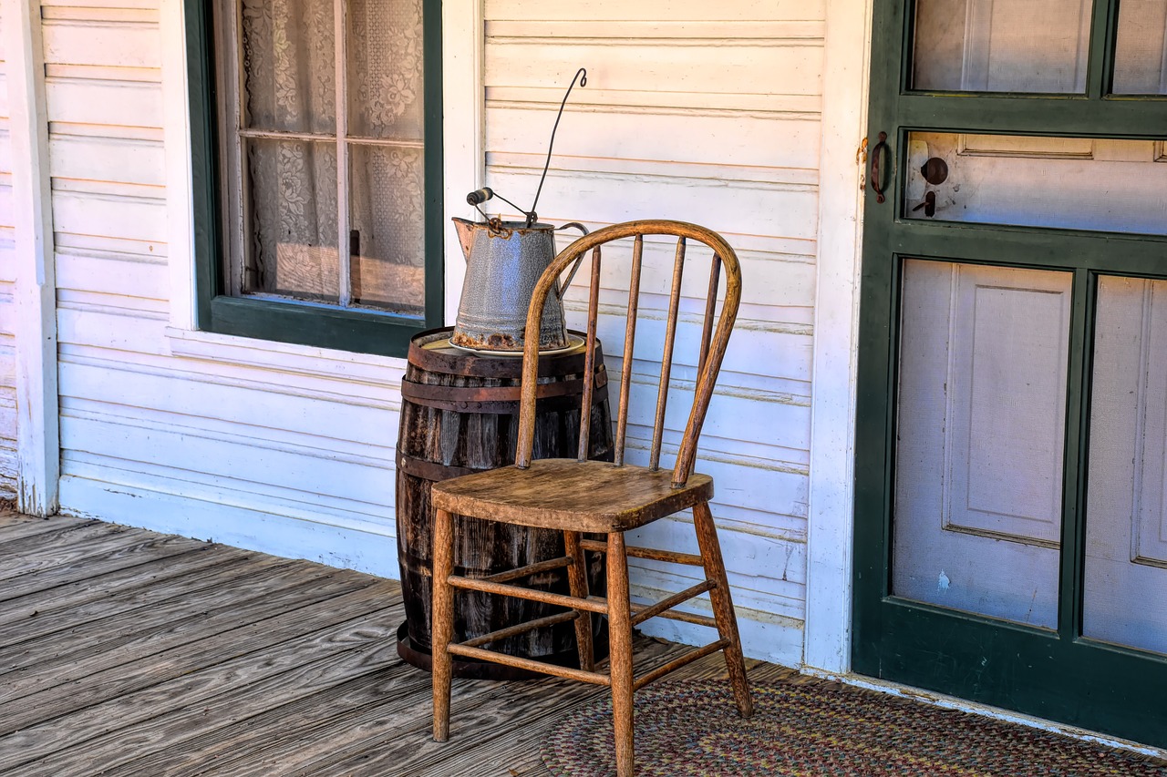 Rustic Vintage Porch Décor Ideas