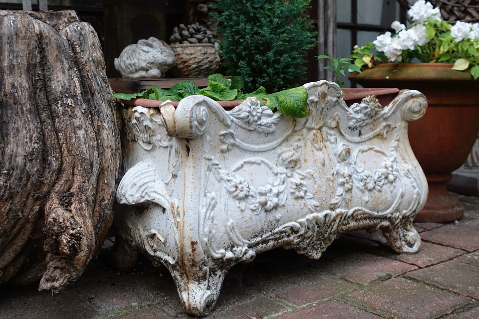 Vintage Garden Décor Ideas