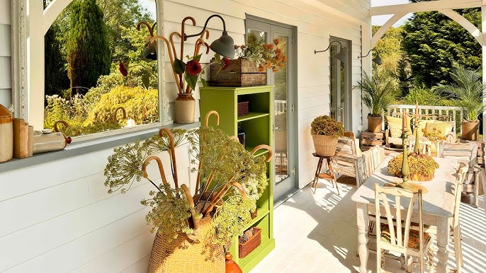15 Front Porch Decorating Ideas Full of Fall Charm 15 31