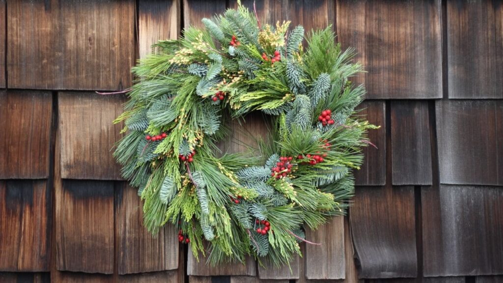 16 Polar Express Doors That Capture the Christmas Spirit 12 14a