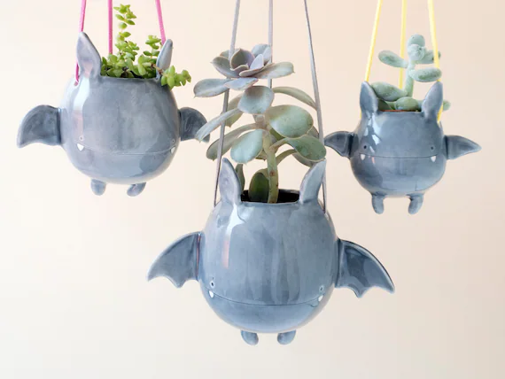 18 Easy and Creative Bat Craft Ideas for a Spooky Halloween 18 26 1