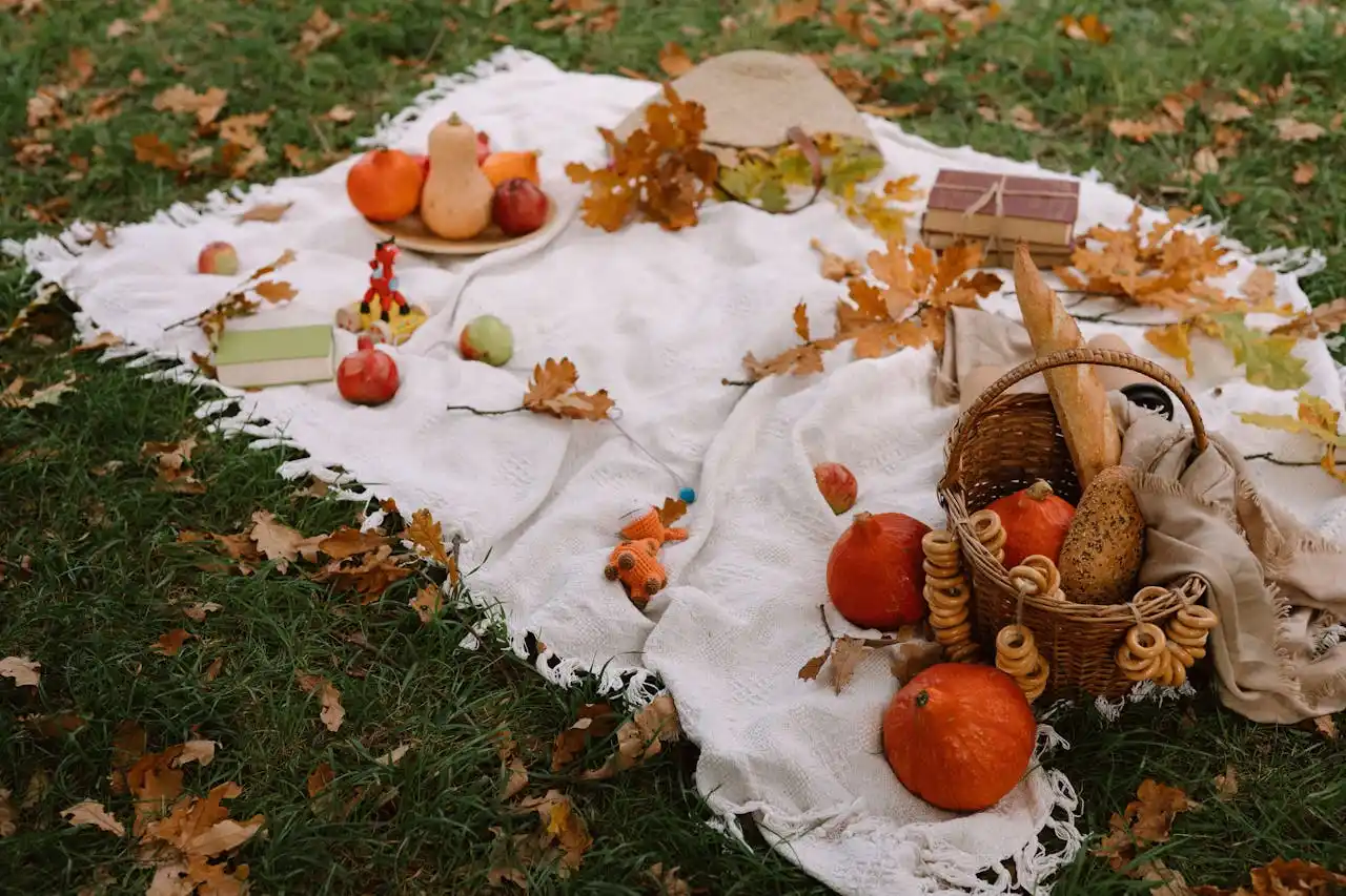 16 Delightful Ways to Savor Fall’s Beauty & Comfort 17 52