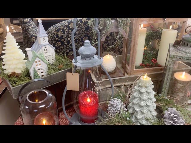 Whimsical & Wonderful: 15 Illustrated Christmas Decoration Ideas 14 7c