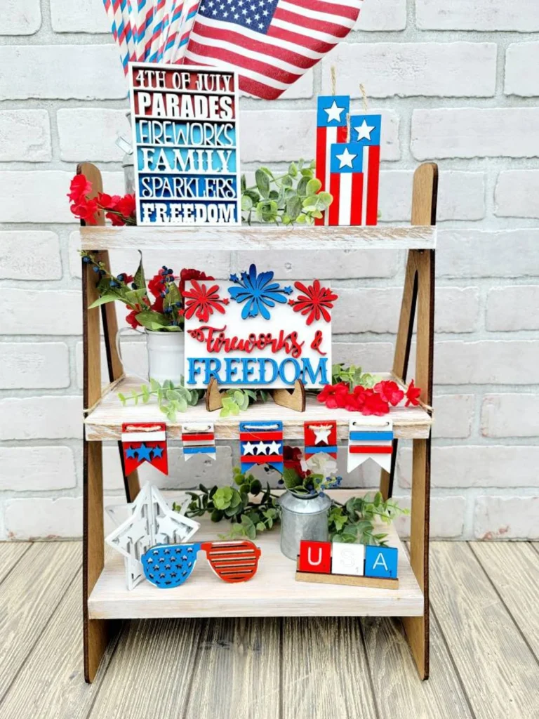 30 Tiered Tray Displays For July 4th That You'll Love 14 13