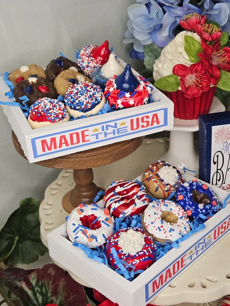 30 Tiered Tray Displays For July 4th That You'll Love 15 14