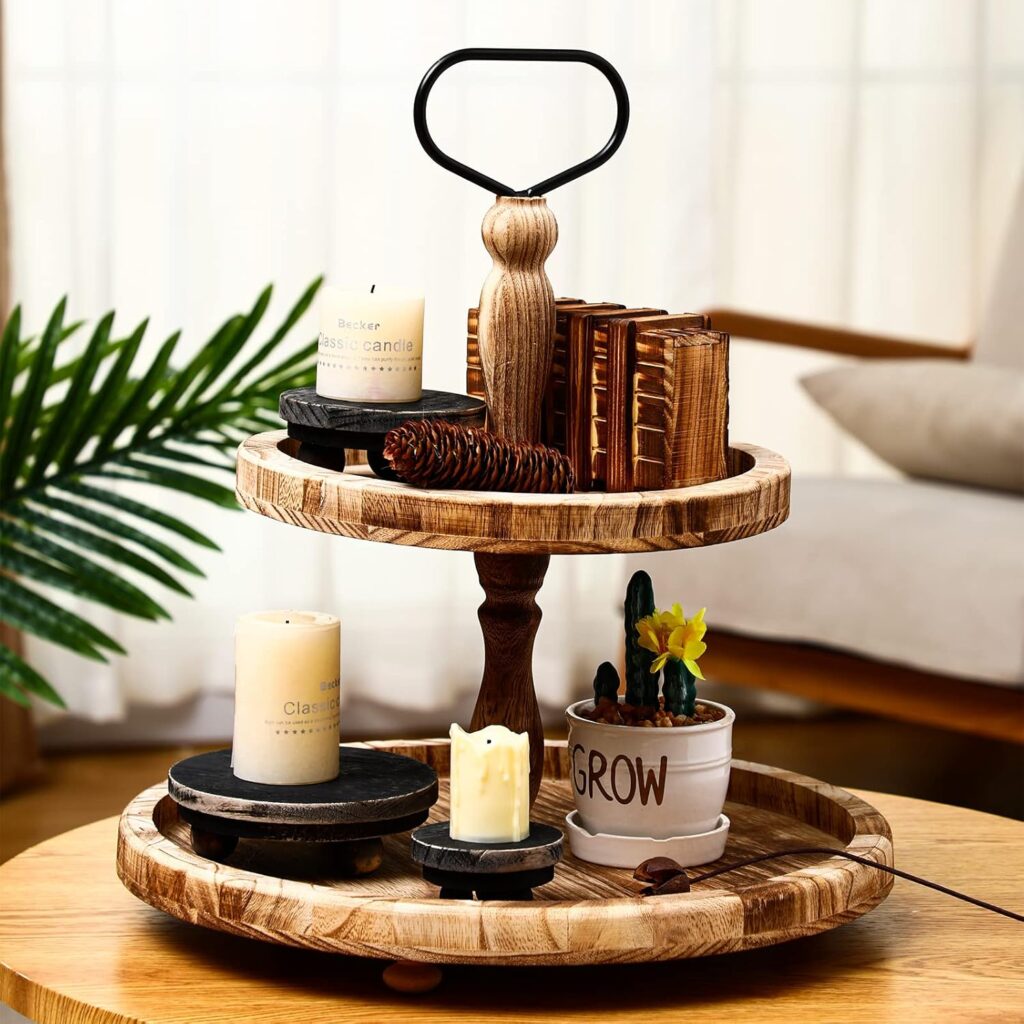 30 Tiered Tray Displays For July 4th That You'll Love 17 17