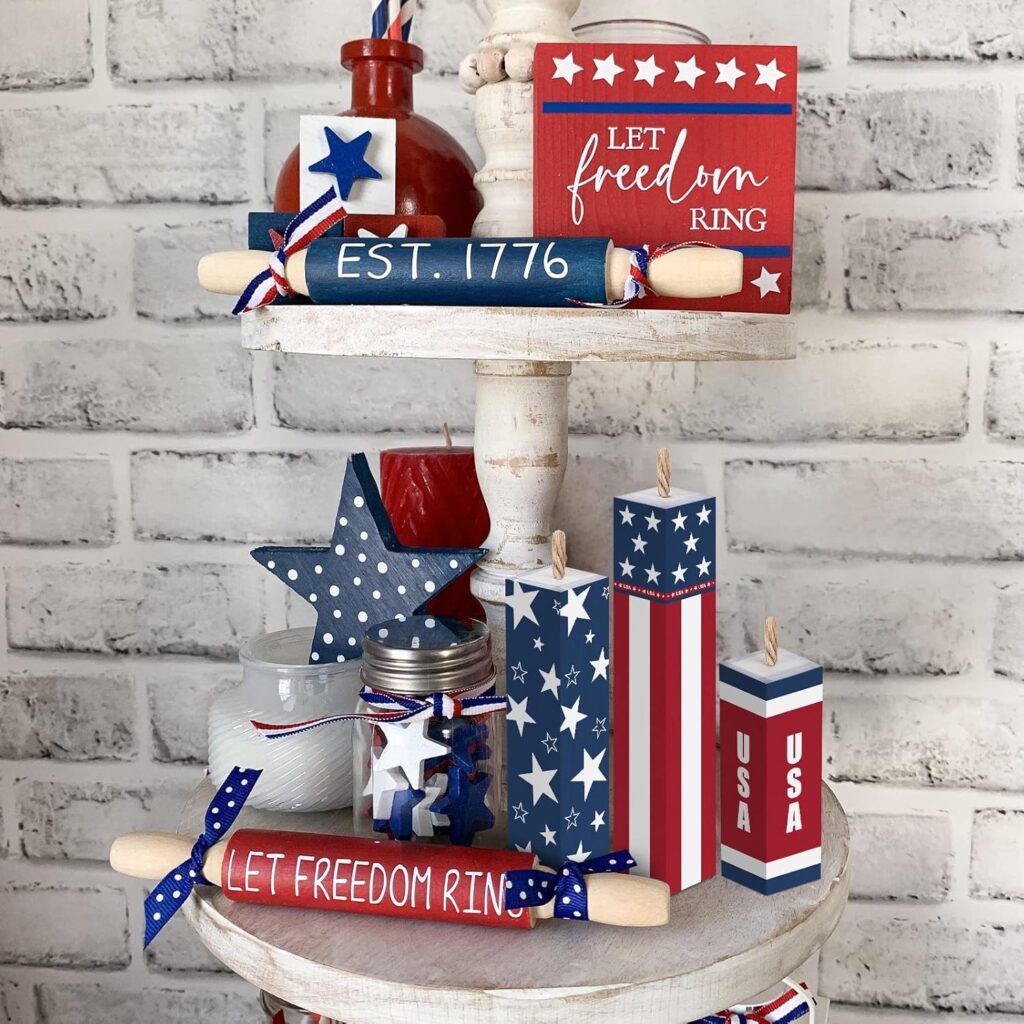 30 Tiered Tray Displays For July 4th That You'll Love 4 3