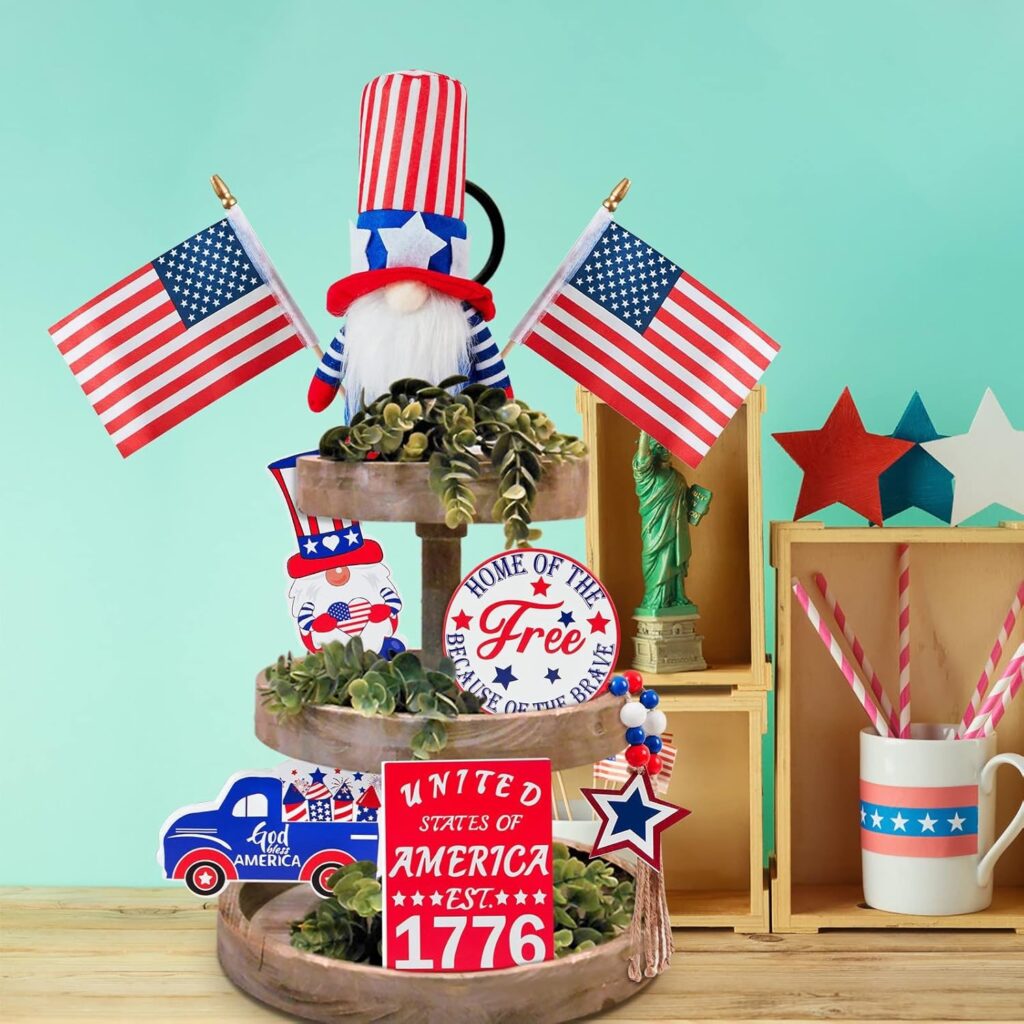 30 Tiered Tray Displays For July 4th That You'll Love 6 5
